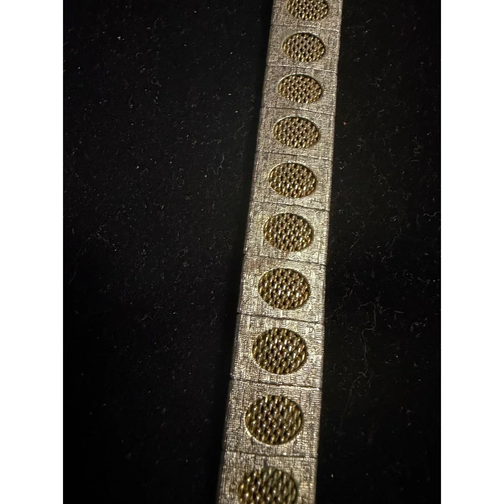 Vintage Gold Tone Panel Cut Out Oval Box Link Mesh Bracelet 7.5